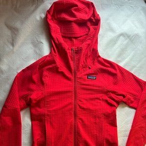 Patagonia R1 techface hooded jacket women's small
